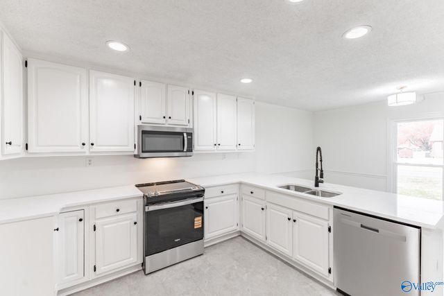 120 Singletree Drive, Hazel Green, AL 35750