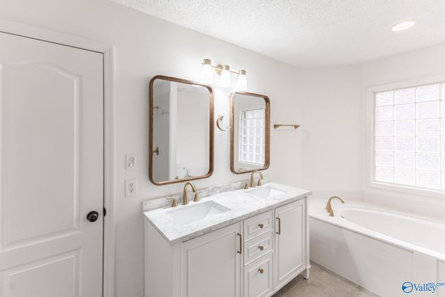 120 Singletree Drive, Hazel Green, AL 35750