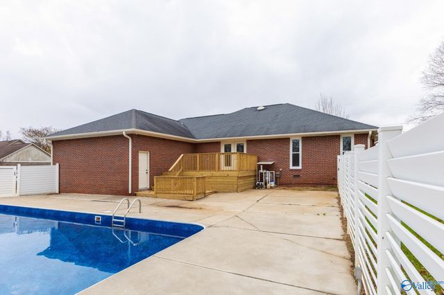 120 Singletree Drive, Hazel Green, AL 35750