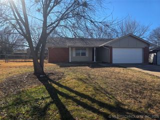 345 W Waco Place, Broken Arrow, OK 74011