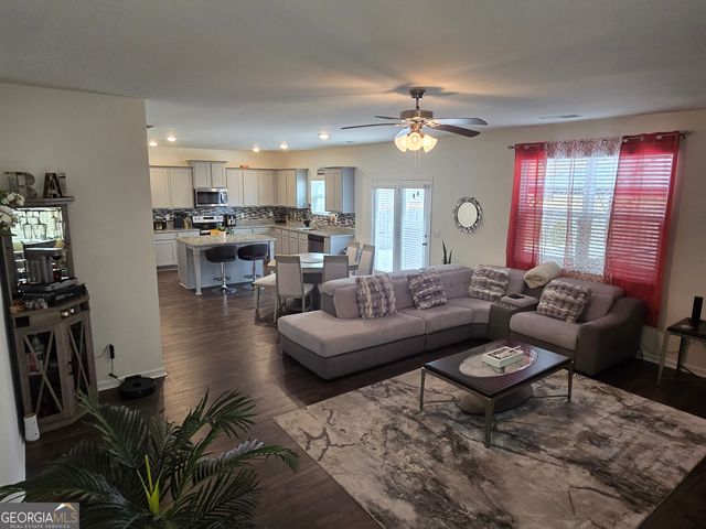 220 Montgomery Drive, Stockbridge, GA 30281