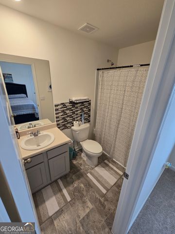 220 Montgomery Drive, Stockbridge, GA 30281