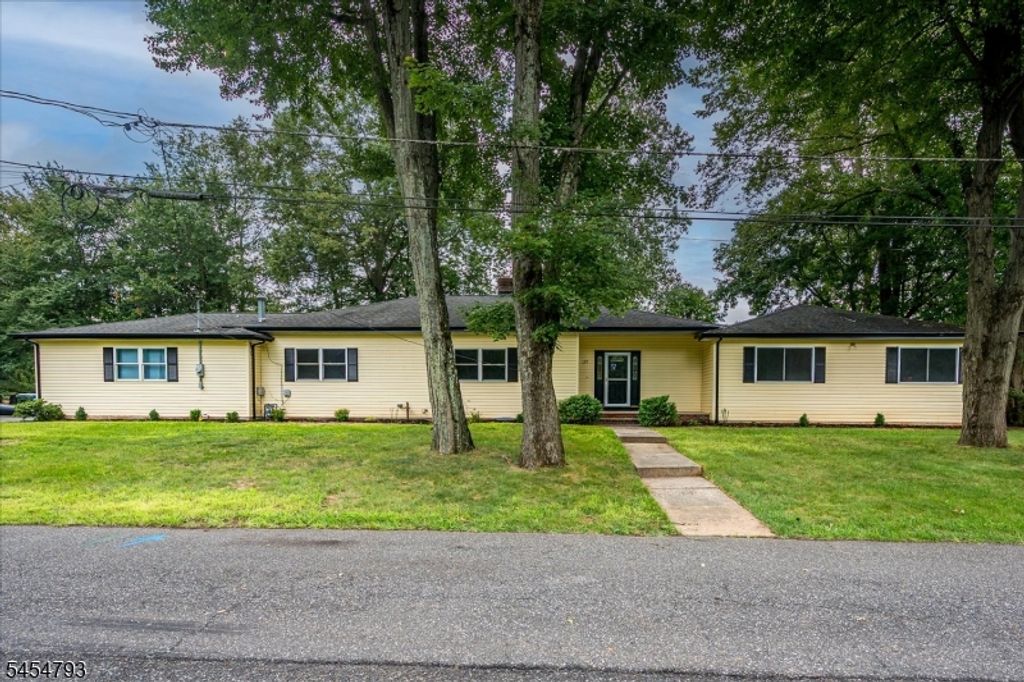 120 Coddington Ave, Franklin Twp., NJ 08873 — exterior