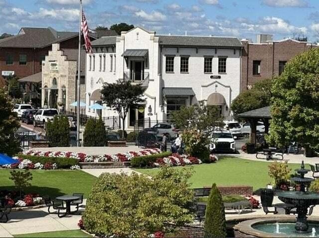 8856 Snowy Owl Road 104, Ooltewah, TN 37363