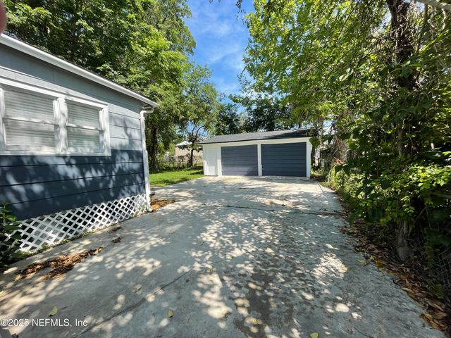 2887 LENOX Avenue, Jacksonville, FL 32254