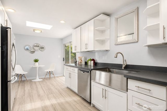1832 Camas Avenue NE, Renton, WA 98056