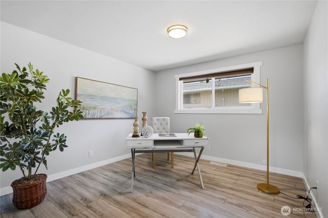 1832 Camas Avenue NE, Renton, WA 98056