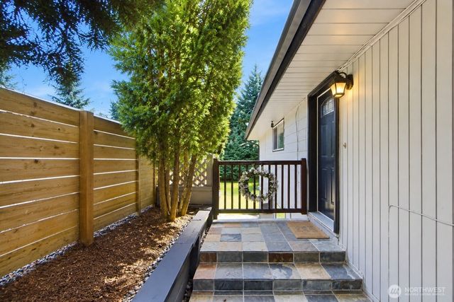 1832 Camas Avenue NE, Renton, WA 98056