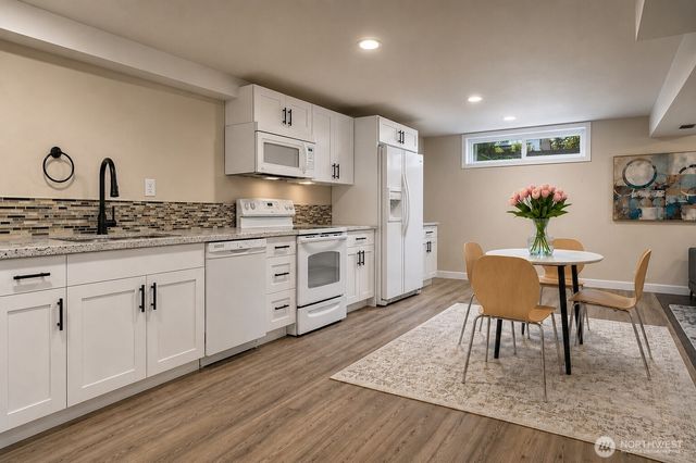 1832 Camas Avenue NE, Renton, WA 98056