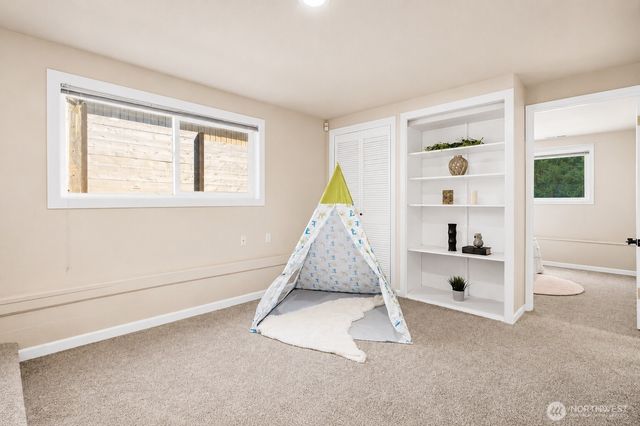 1832 Camas Avenue NE, Renton, WA 98056