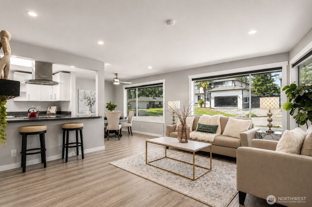 1832 Camas Avenue NE, Renton, WA 98056