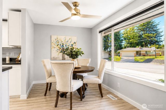 1832 Camas Avenue NE, Renton, WA 98056