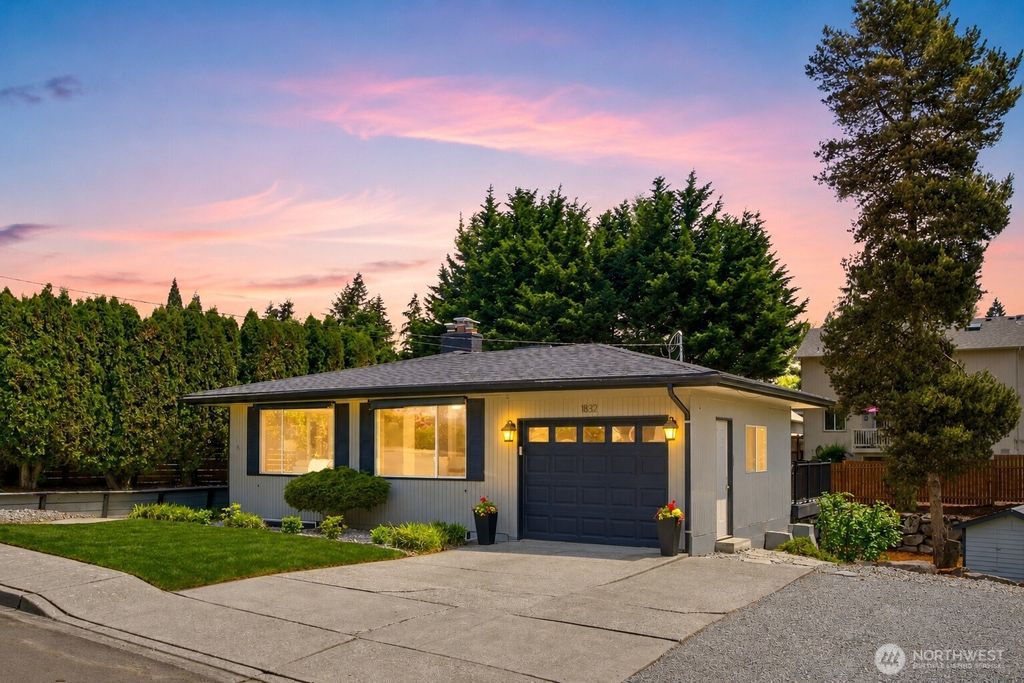 1832 Camas Avenue NE, Renton, WA 98056