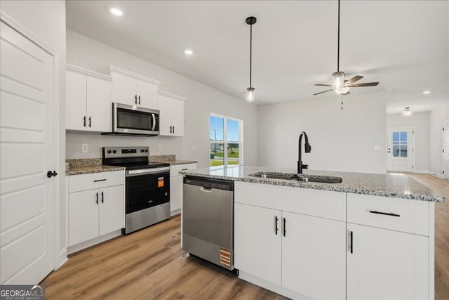 98 Susan Drive, Rincon, GA 31326