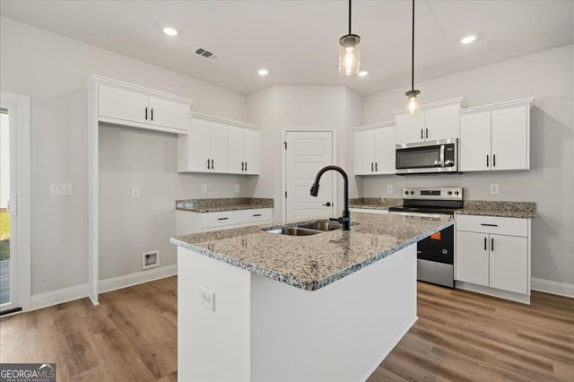 98 Susan Drive, Rincon, GA 31326