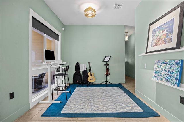 2016 Simond Ave A, Austin, TX 78723