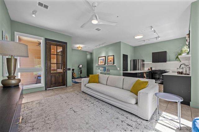 2016 Simond Ave A, Austin, TX 78723