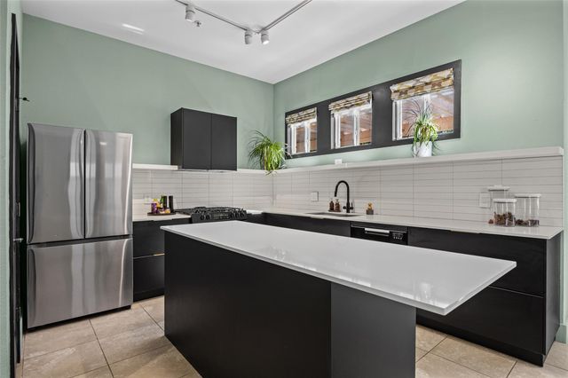 2016 Simond Ave A, Austin, TX 78723