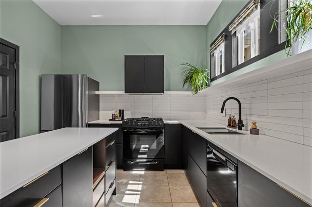 2016 Simond Ave A, Austin, TX 78723