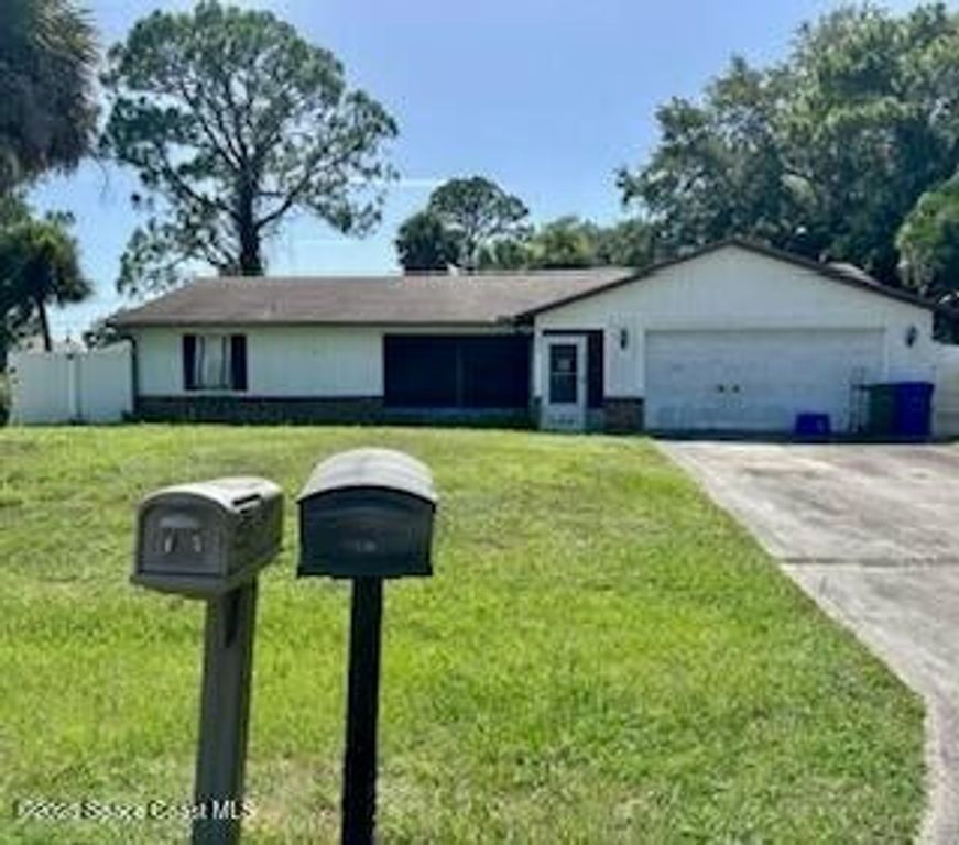 626 Braddock Street, Sebastian, FL 32958