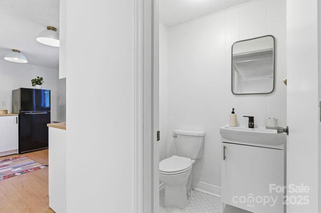 340 Dillingham Circle 1, Asheville, NC 28805