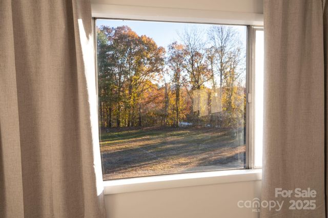 340 Dillingham Circle 1, Asheville, NC 28805