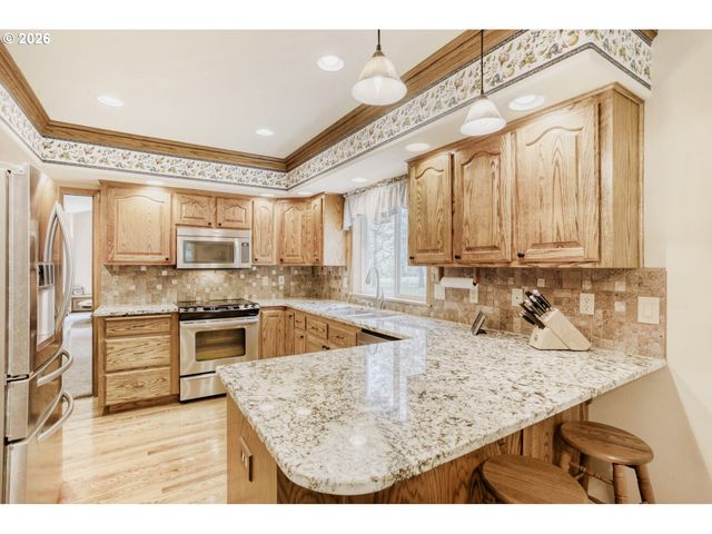 23320 Se BORNSTEDT Rd, Sandy, OR 97055
