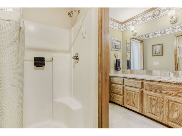23320 Se BORNSTEDT Rd, Sandy, OR 97055