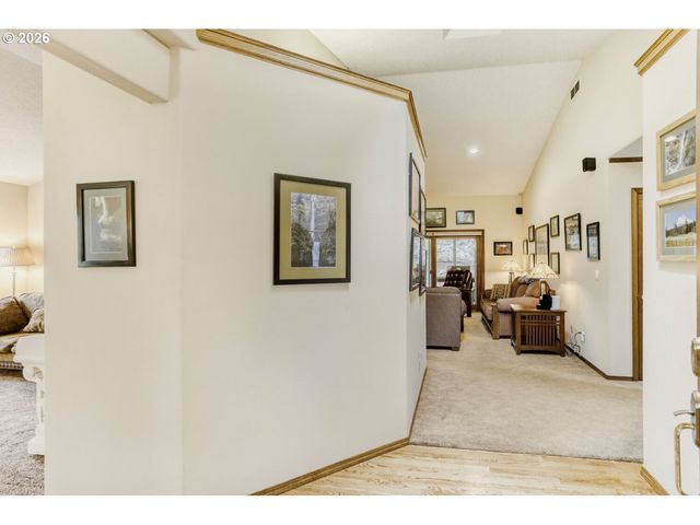 23320 Se BORNSTEDT Rd, Sandy, OR 97055