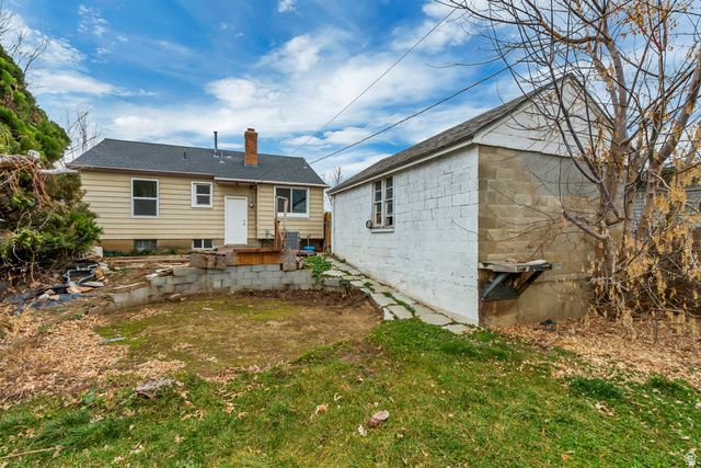 3858 OGDEN AVE, South Ogden, UT 84403