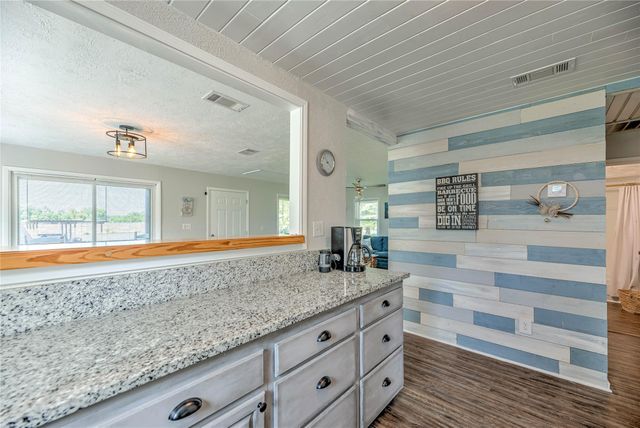 219 Lakeshore N, Onalaska, TX 77360