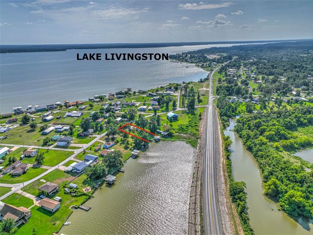 219 Lakeshore N, Onalaska, TX 77360