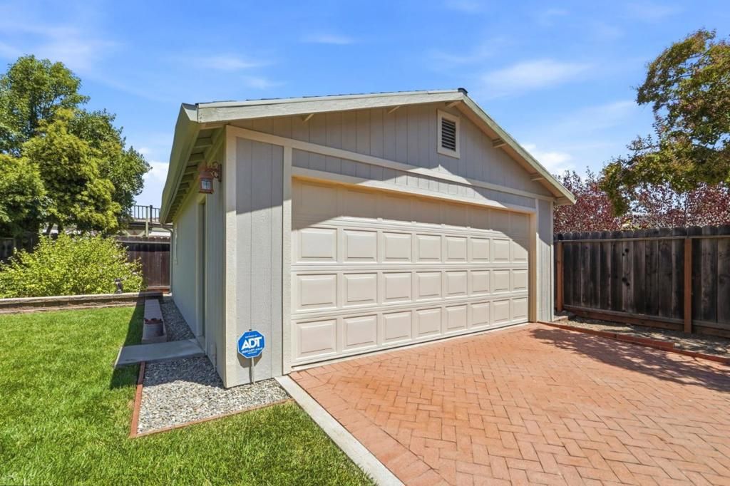 Image 35 of property listing at 17200 Oak Leaf Drive, Morgan Hill, CA 95037