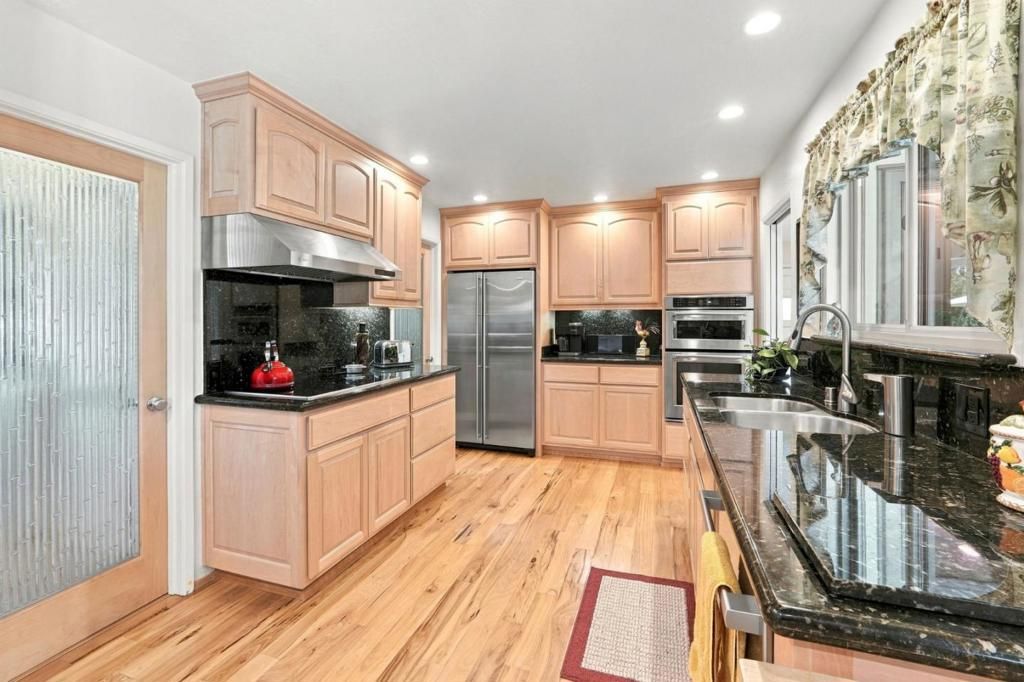 Image 6 of property listing at 17200 Oak Leaf Drive, Morgan Hill, CA 95037