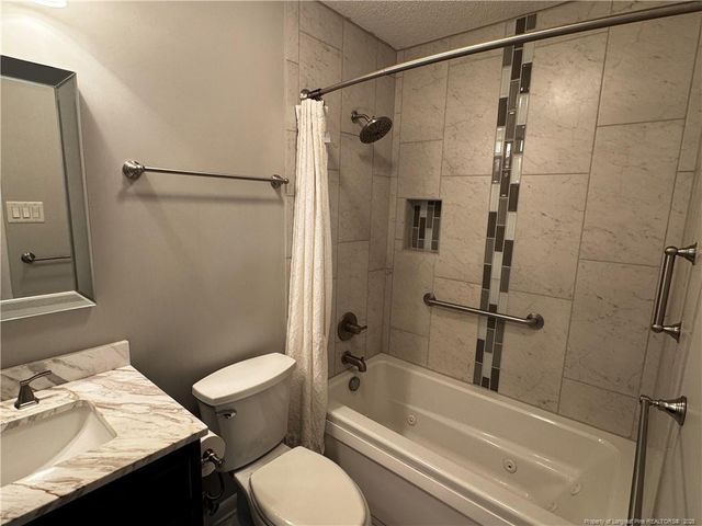 6739 Irongate Drive B, Fayetteville, NC 28306