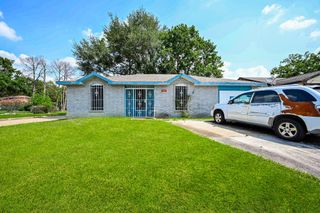 4885 E Ridge Creek Drive, Houston, TX 77053