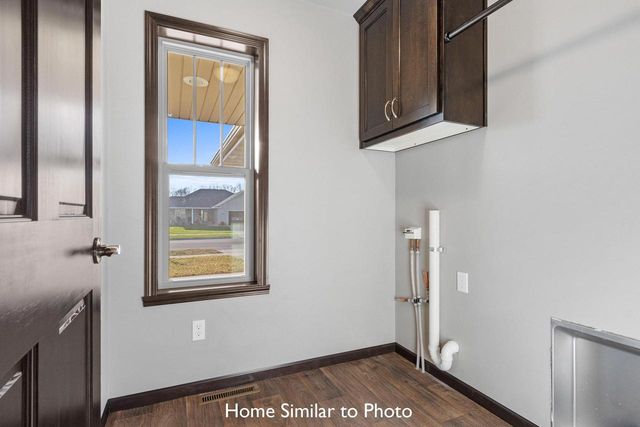 1760 BETTY JEAN LANE, Green Bay, WI 54313