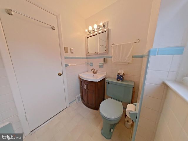 1335 ELSON RD, Brookhaven, PA 19015