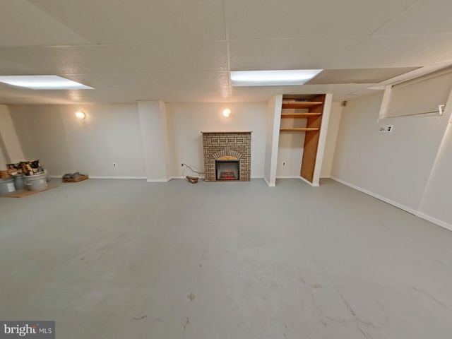 1335 ELSON RD, Brookhaven, PA 19015