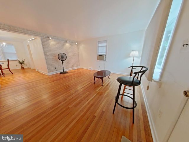 1335 ELSON RD, Brookhaven, PA 19015