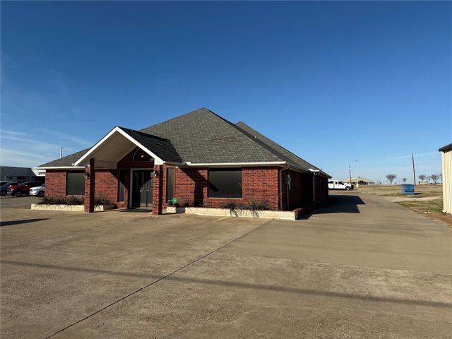 331 N Gun Barrel Lane, Gun Barrel City, TX 75156
