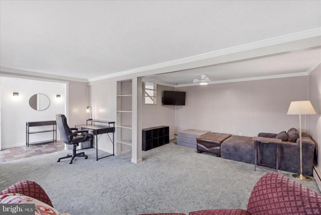 Image 10 of property listing at 603 W B ST, Brunswick, MD 21716
