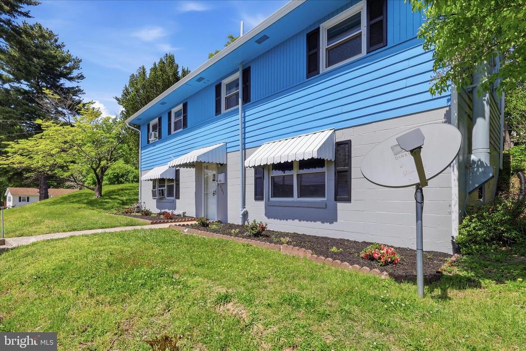 Image 6 of property listing at 603 W B ST, Brunswick, MD 21716