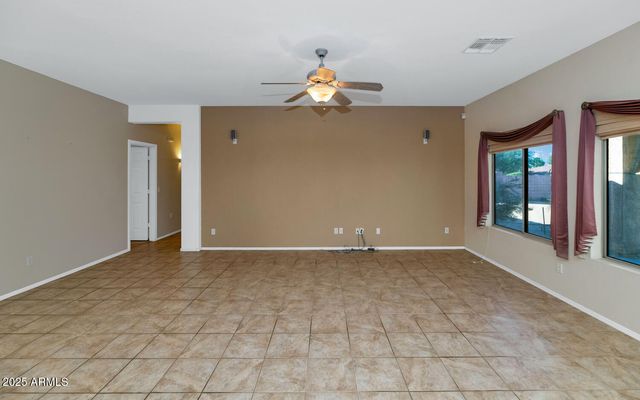 4860 S SPRINGS Drive, Chandler, AZ 85249