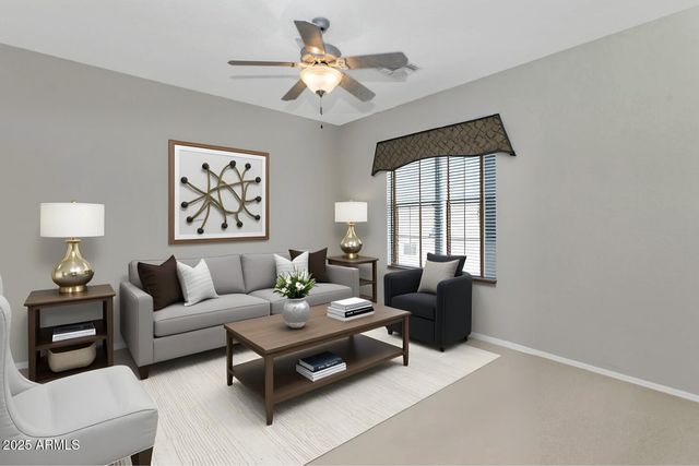 4860 S SPRINGS Drive, Chandler, AZ 85249