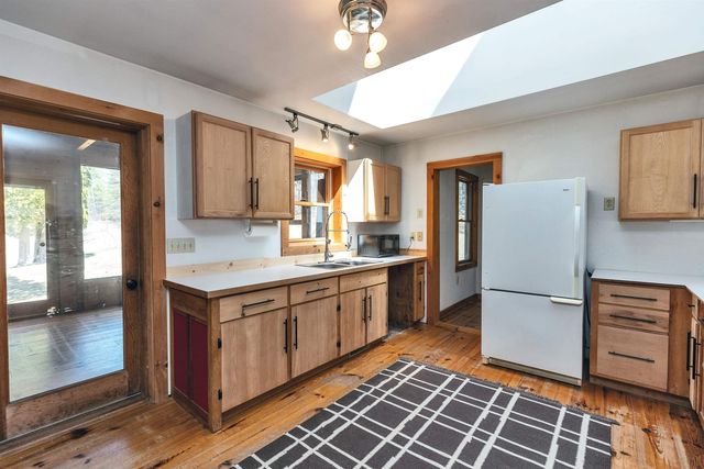 184 Francestown Road, Bennington, NH 03442