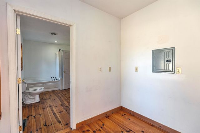 184 Francestown Road, Bennington, NH 03442