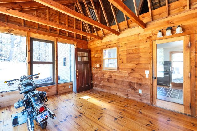 184 Francestown Road, Bennington, NH 03442