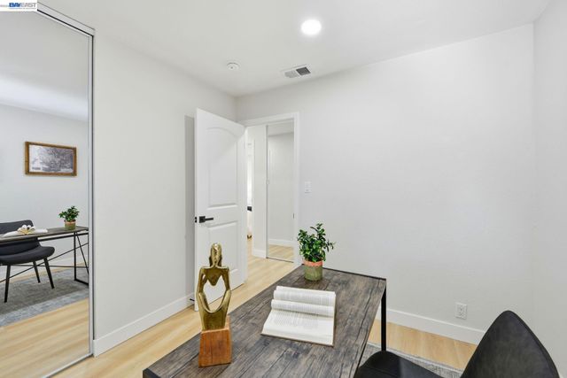 965 Collins Court, Hayward, CA 94544