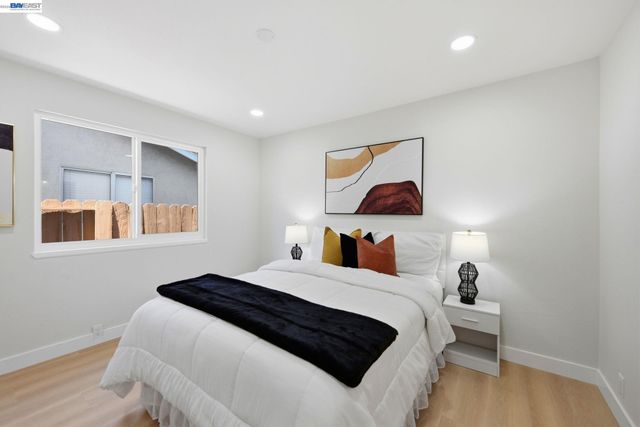 965 Collins Court, Hayward, CA 94544